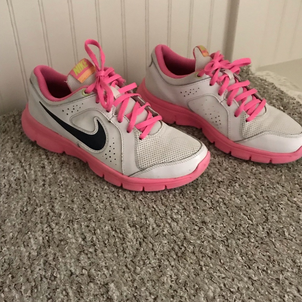 Girls Nike shoes